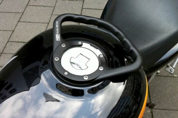 A-SIDER – Asidero para depósito gasolina A-Sider Yamaha R1 98-01 R6 99-03