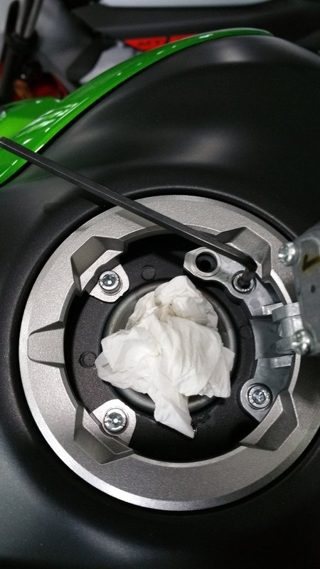 bihr-a201177c40ac8a7a7b289133e56aee5e A-SIDER – Asidero para depósito de gasolina A-Sider, Negro