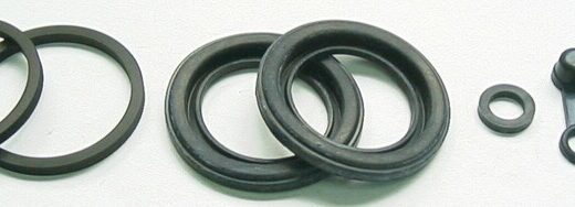 Kit TOURMAX reparación pinza de freno - GS550 '78-81 GS1000 '78-83 BCR-301