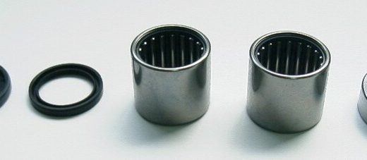 Kit TOURMAX reparación rodamientos de basculante - Kawasaki W650