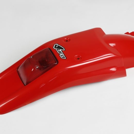 Guardabarros trasero con piloto UFO Honda rojo HO03611-069