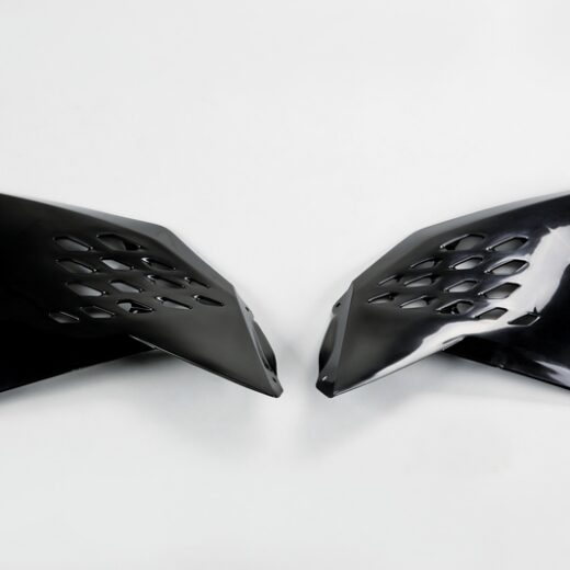 Plásticos laterales de radiador UFO KTM negro KT03095-001