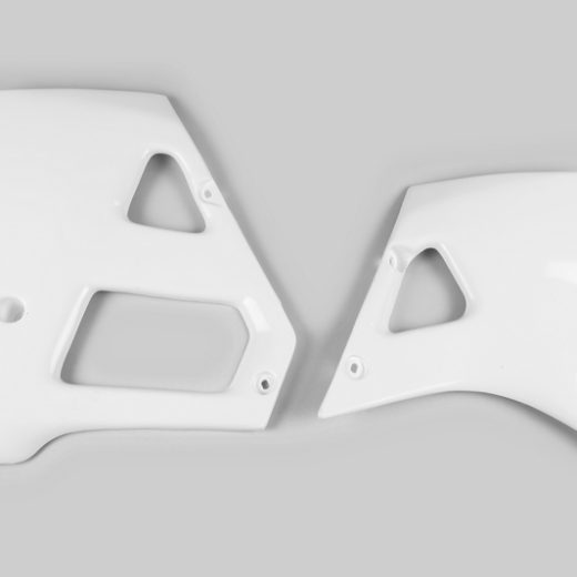 Plásticos laterales de radiador UFO Yamaha blanco YA02815-046
